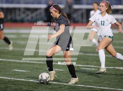 Thumbnail 2 in Athens vs. Fairfield Union (OHSAA D3 District Final) photogallery.