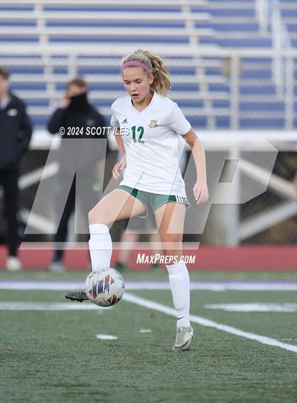 Thumbnail 2 in Athens vs. Fairfield Union (OHSAA D3 District Final) photogallery.