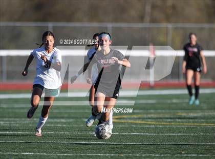 Thumbnail 1 in Athens vs. Fairfield Union (OHSAA D3 District Final) photogallery.