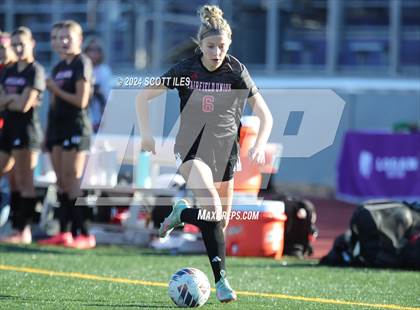 Thumbnail 1 in Athens vs. Fairfield Union (OHSAA D3 District Final) photogallery.