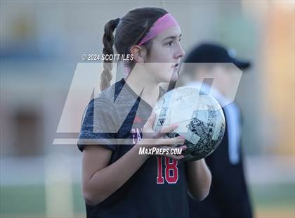 Thumbnail 1 in Athens vs. Fairfield Union (OHSAA D3 District Final) photogallery.
