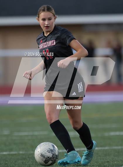 Thumbnail 3 in Athens vs. Fairfield Union (OHSAA D3 District Final) photogallery.