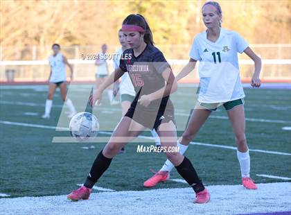 Thumbnail 2 in Athens vs. Fairfield Union (OHSAA D3 District Final) photogallery.
