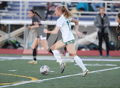 Thumbnail 1 in Athens vs. Fairfield Union (OHSAA D3 District Final) photogallery.