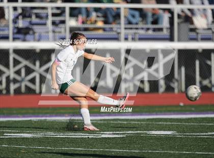 Thumbnail 3 in Athens vs. Fairfield Union (OHSAA D3 District Final) photogallery.