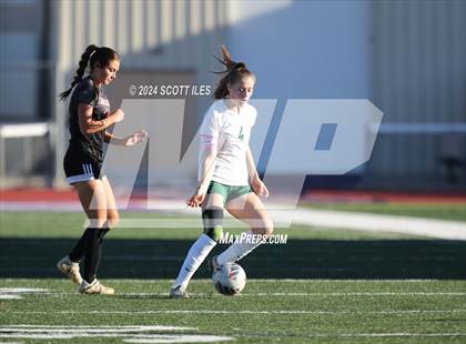 Thumbnail 1 in Athens vs. Fairfield Union (OHSAA D3 District Final) photogallery.