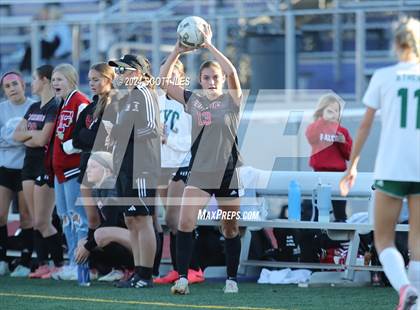 Thumbnail 1 in Athens vs. Fairfield Union (OHSAA D3 District Final) photogallery.