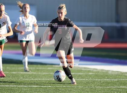 Thumbnail 1 in Athens vs. Fairfield Union (OHSAA D3 District Final) photogallery.