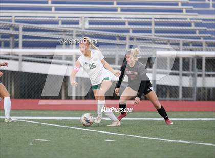 Thumbnail 2 in Athens vs. Fairfield Union (OHSAA D3 District Final) photogallery.