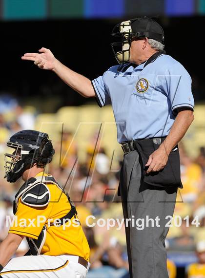 Thumbnail 2 in Temecula Valley vs. Aliso Niguel (CIF-SS D2 Final) photogallery.