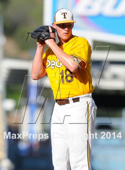 Thumbnail 2 in Temecula Valley vs. Aliso Niguel (CIF-SS D2 Final) photogallery.