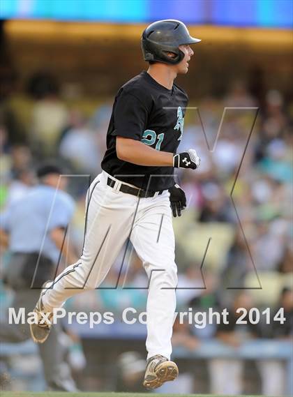 Thumbnail 2 in Temecula Valley vs. Aliso Niguel (CIF-SS D2 Final) photogallery.