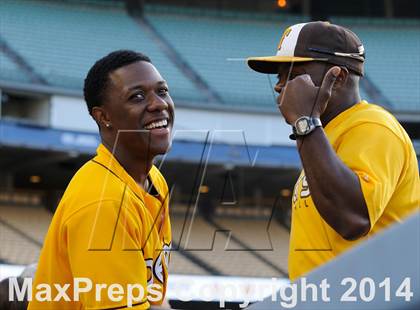 Thumbnail 1 in Temecula Valley vs. Aliso Niguel (CIF-SS D2 Final) photogallery.
