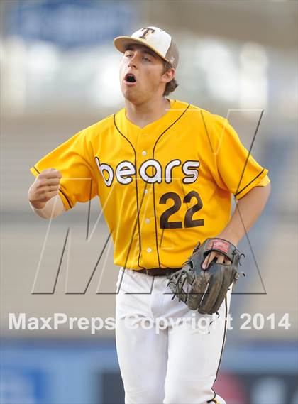 Thumbnail 2 in Temecula Valley vs. Aliso Niguel (CIF-SS D2 Final) photogallery.