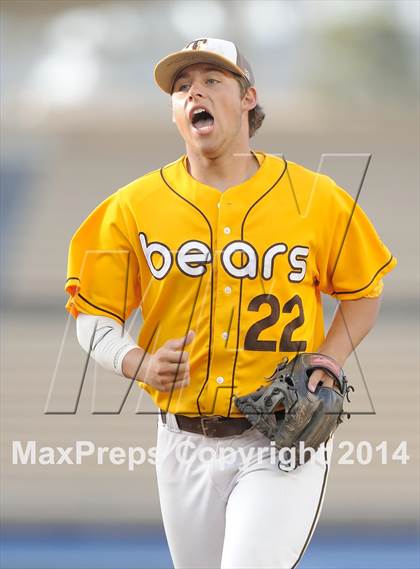 Thumbnail 1 in Temecula Valley vs. Aliso Niguel (CIF-SS D2 Final) photogallery.