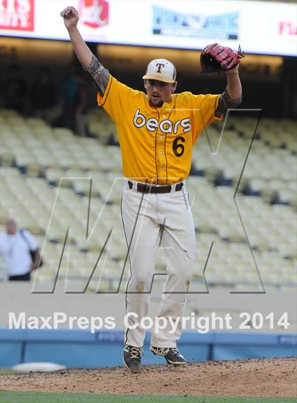 Thumbnail 2 in Temecula Valley vs. Aliso Niguel (CIF-SS D2 Final) photogallery.