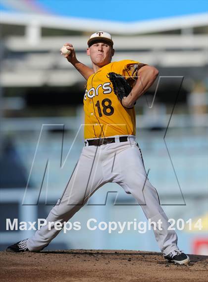 Thumbnail 1 in Temecula Valley vs. Aliso Niguel (CIF-SS D2 Final) photogallery.