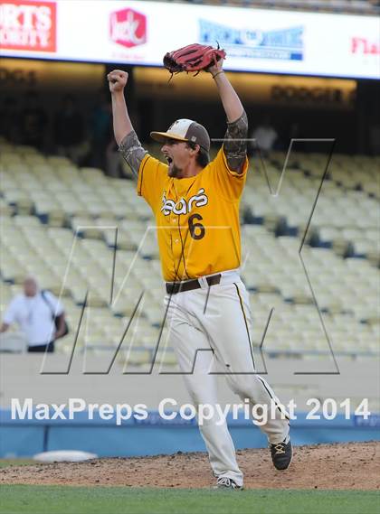 Thumbnail 2 in Temecula Valley vs. Aliso Niguel (CIF-SS D2 Final) photogallery.