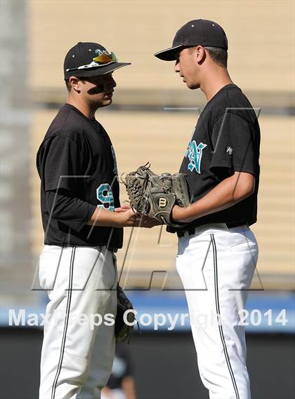 Thumbnail 2 in Temecula Valley vs. Aliso Niguel (CIF-SS D2 Final) photogallery.
