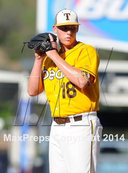 Thumbnail 2 in Temecula Valley vs. Aliso Niguel (CIF-SS D2 Final) photogallery.