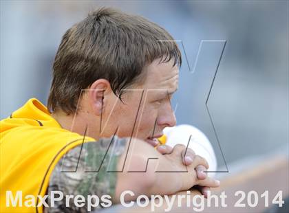 Thumbnail 1 in Temecula Valley vs. Aliso Niguel (CIF-SS D2 Final) photogallery.