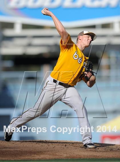 Thumbnail 2 in Temecula Valley vs. Aliso Niguel (CIF-SS D2 Final) photogallery.