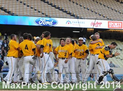 Thumbnail 1 in Temecula Valley vs. Aliso Niguel (CIF-SS D2 Final) photogallery.