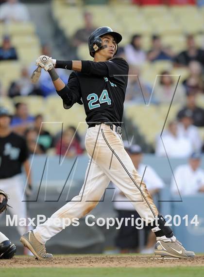Thumbnail 1 in Temecula Valley vs. Aliso Niguel (CIF-SS D2 Final) photogallery.
