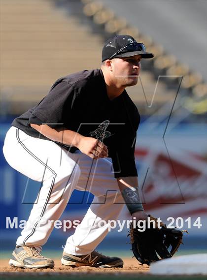 Thumbnail 2 in Temecula Valley vs. Aliso Niguel (CIF-SS D2 Final) photogallery.