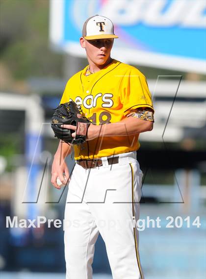 Thumbnail 1 in Temecula Valley vs. Aliso Niguel (CIF-SS D2 Final) photogallery.