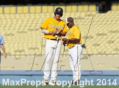Thumbnail 2 in Temecula Valley vs. Aliso Niguel (CIF-SS D2 Final) photogallery.