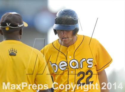 Thumbnail 3 in Temecula Valley vs. Aliso Niguel (CIF-SS D2 Final) photogallery.