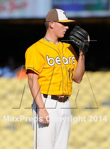 Thumbnail 2 in Temecula Valley vs. Aliso Niguel (CIF-SS D2 Final) photogallery.