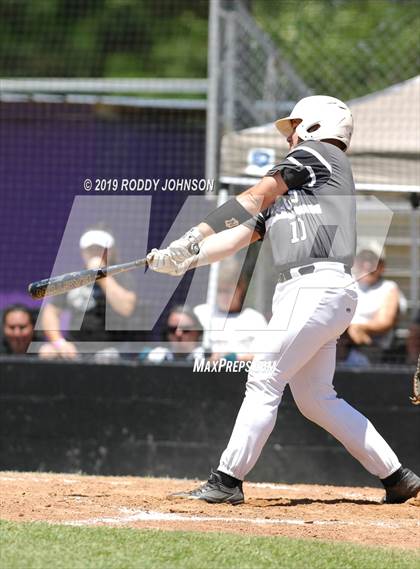 Thumbnail 1 in South Beauregard vs. Kaplan (LHSAA 3A Round 2 Playoff) photogallery.