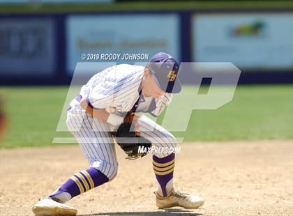 Thumbnail 2 in South Beauregard vs. Kaplan (LHSAA 3A Round 2 Playoff) photogallery.
