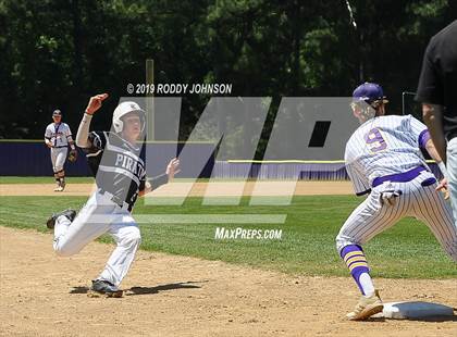 Thumbnail 3 in South Beauregard vs. Kaplan (LHSAA 3A Round 2 Playoff) photogallery.