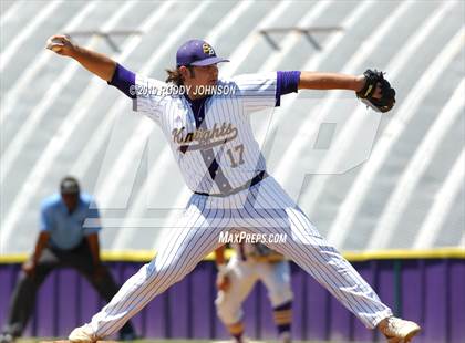 Thumbnail 3 in South Beauregard vs. Kaplan (LHSAA 3A Round 2 Playoff) photogallery.