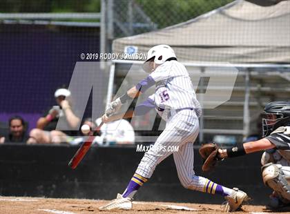 Thumbnail 2 in South Beauregard vs. Kaplan (LHSAA 3A Round 2 Playoff) photogallery.