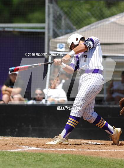 Thumbnail 1 in South Beauregard vs. Kaplan (LHSAA 3A Round 2 Playoff) photogallery.