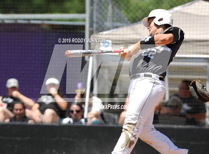 Thumbnail 3 in South Beauregard vs. Kaplan (LHSAA 3A Round 2 Playoff) photogallery.
