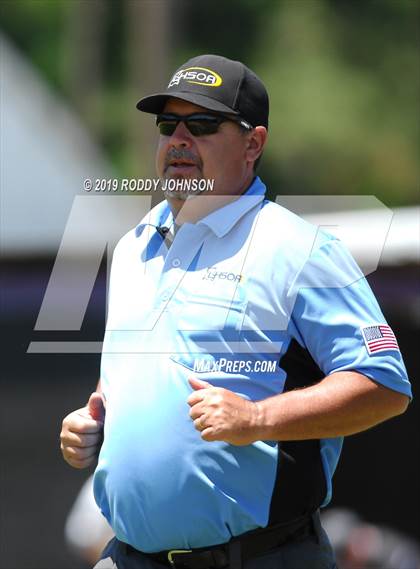 Thumbnail 2 in South Beauregard vs. Kaplan (LHSAA 3A Round 2 Playoff) photogallery.