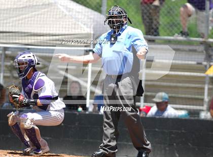 Thumbnail 3 in South Beauregard vs. Kaplan (LHSAA 3A Round 2 Playoff) photogallery.