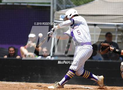 Thumbnail 3 in South Beauregard vs. Kaplan (LHSAA 3A Round 2 Playoff) photogallery.