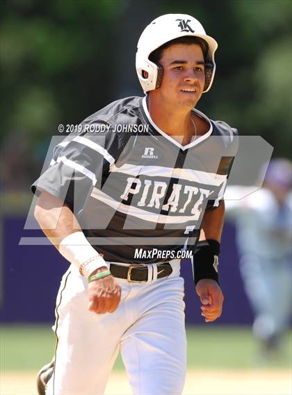 Thumbnail 2 in South Beauregard vs. Kaplan (LHSAA 3A Round 2 Playoff) photogallery.