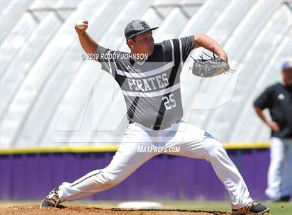 Thumbnail 1 in South Beauregard vs. Kaplan (LHSAA 3A Round 2 Playoff) photogallery.