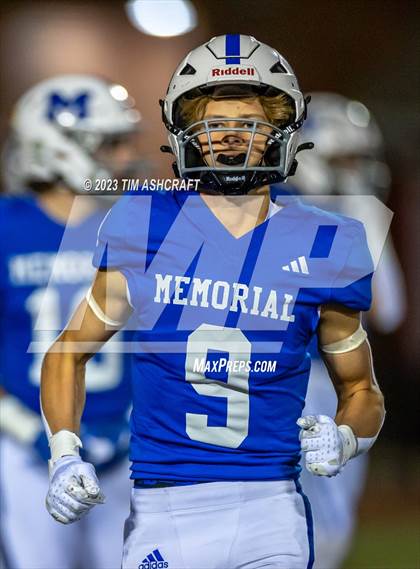Thumbnail 3 in East Central @ Evansville Memorial (IHSAA 4A Regional Final) photogallery.