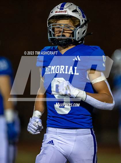 Thumbnail 1 in East Central @ Evansville Memorial (IHSAA 4A Regional Final) photogallery.