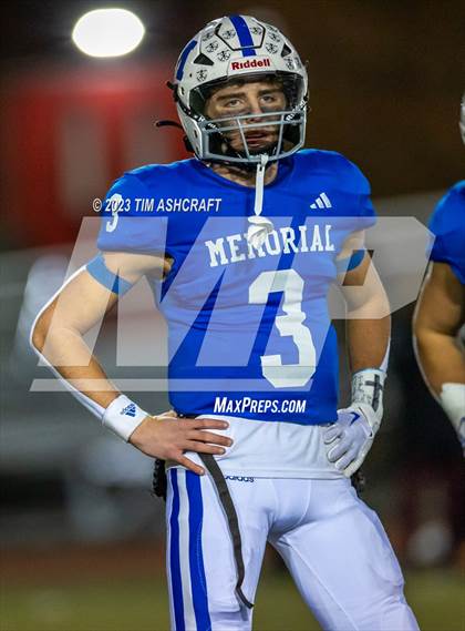 Thumbnail 1 in East Central @ Evansville Memorial (IHSAA 4A Regional Final) photogallery.