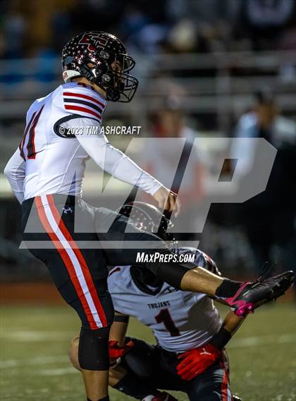 Thumbnail 2 in East Central @ Evansville Memorial (IHSAA 4A Regional Final) photogallery.