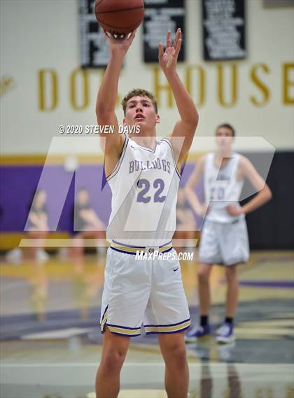 Thumbnail 2 in Desert Ridge vs Queen Creek photogallery.
